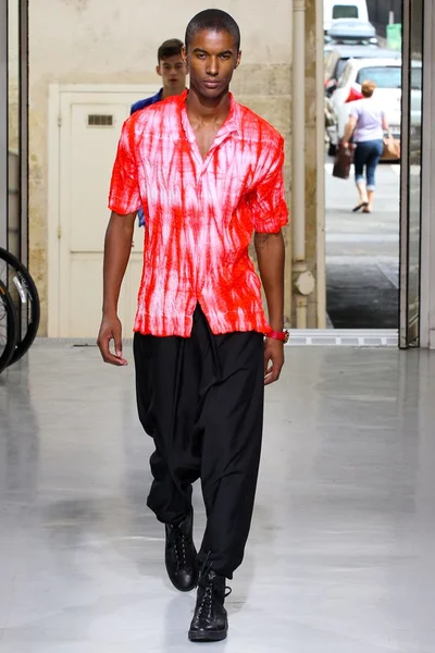 Look 24